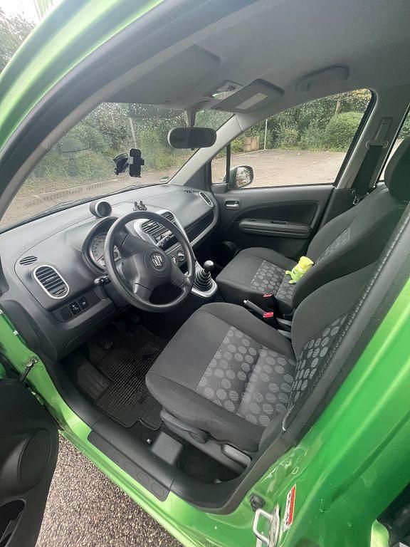 Gebraucht Suzuki Splash Club 65 PS (47 kW) 2009 Grün Kleinwagen