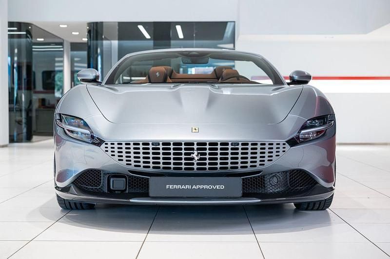 Gebraucht Ferrari Roma 620 PS (456 kW) 2024 Grau Cabrio