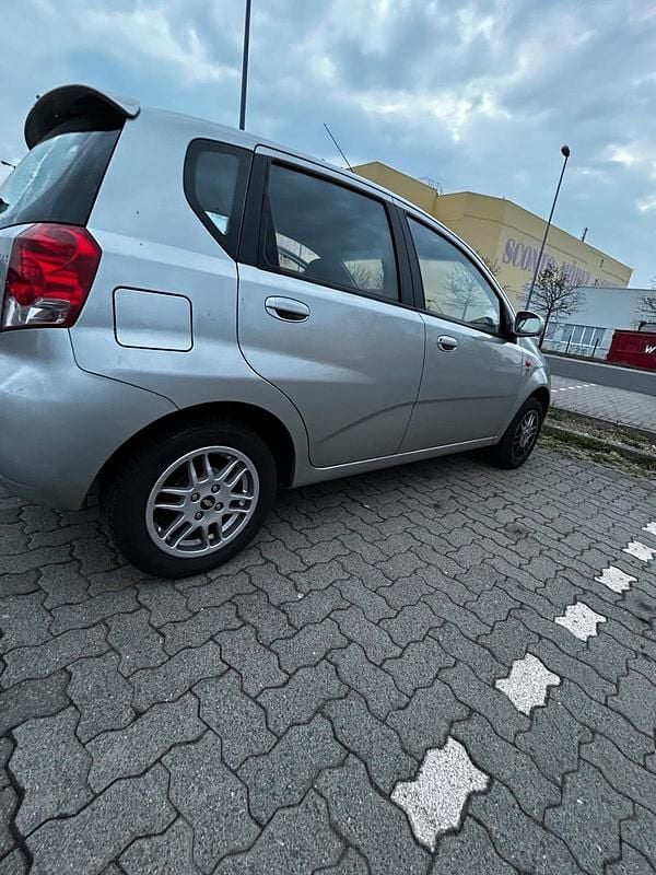 Gebraucht Chevrolet Aveo LT 94 PS (69 kW) 2005 Grau Kleinwagen