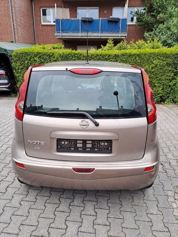 Beige Gebraucht 2008 Nissan Note Visia Van / Kleinbus | 2.400 € (Fairer Preis) - Bild 1/4