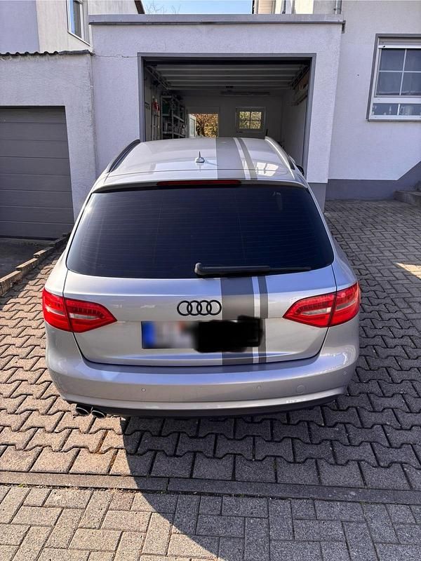 Gebraucht Audi A4 150 PS (110 kW) 2014 Silber Kombi
