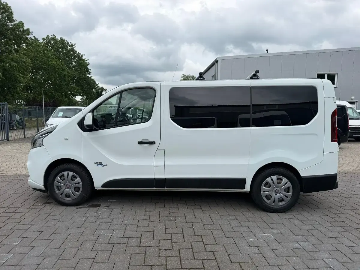 Gebraucht Fiat Talento Family 125 PS (91 kW) 2018 Weiß Van / Kleinbus