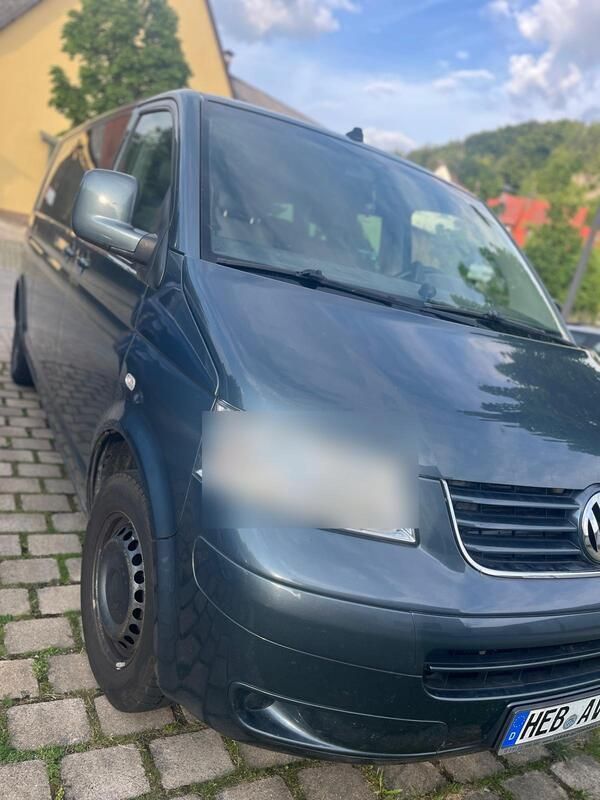 Grau Gebraucht 2006 VW Caravelle Van / Kleinbus | 7.850 € - Bild 1/4
