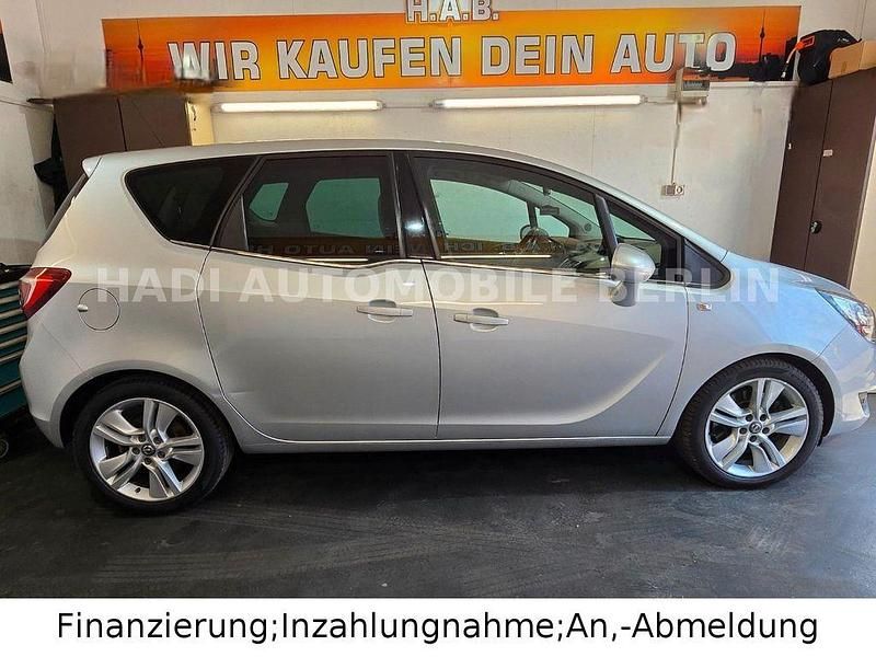 Używany Opel Meriva Innovation 140 KM (102 kW) 2017 Srebrny Minivan