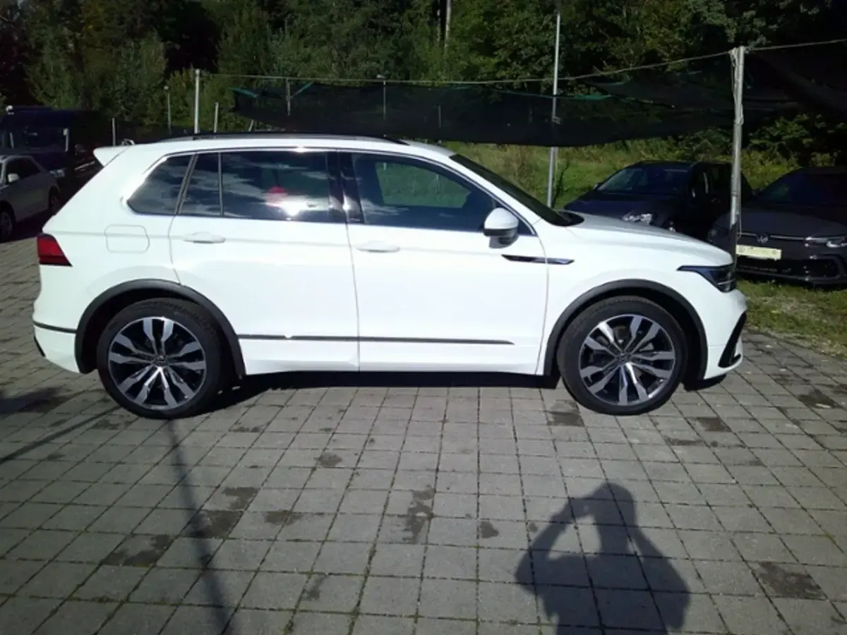 Gebraucht VW Tiguan Highline 190 PS (139 kW) 2023 SUV