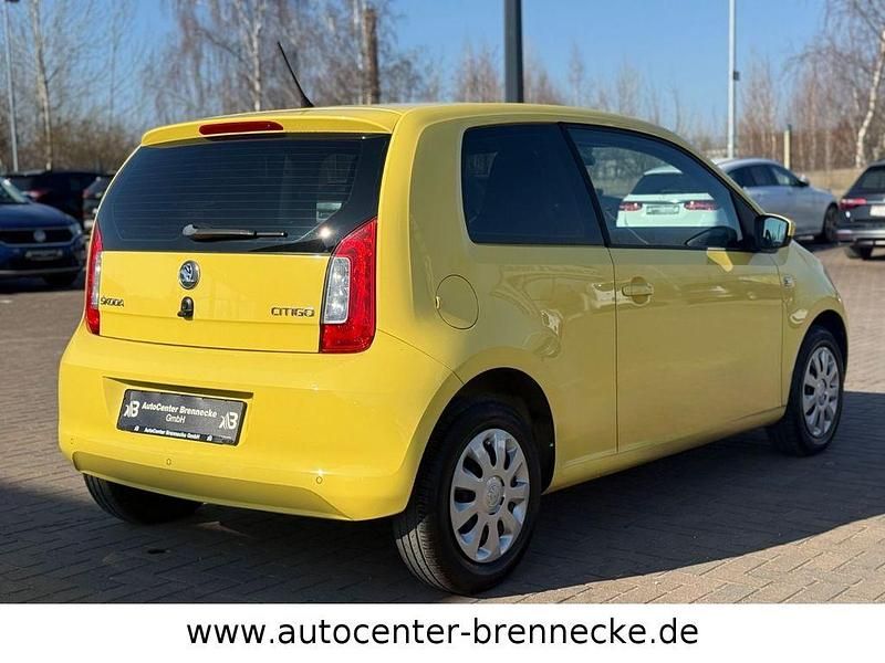 Gebraucht Skoda Citigo Ambition 60 PS (44 kW) 2014 Gelb Kleinwagen