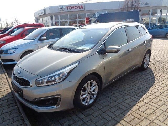 Gebraucht Kia Ceed 120 PS (88 kW) 2016 Silber Kleinwagen