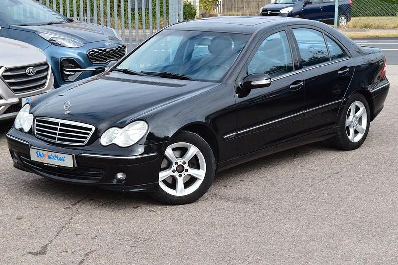 Schwarz Gebraucht 2005 Mercedes C180 Limousine | 2.290 € (Guter Preis) - Bild 1/4