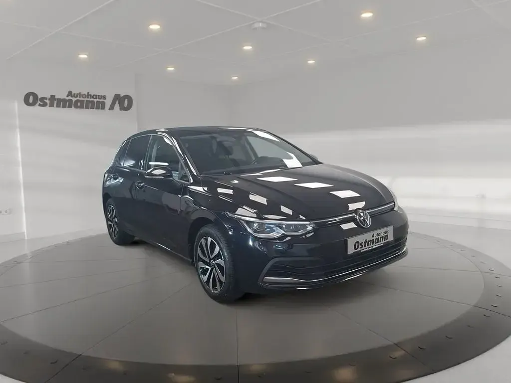 Gebraucht VW Golf VIII Active 150 PS (110 kW) 2023 Schwarz Limousine