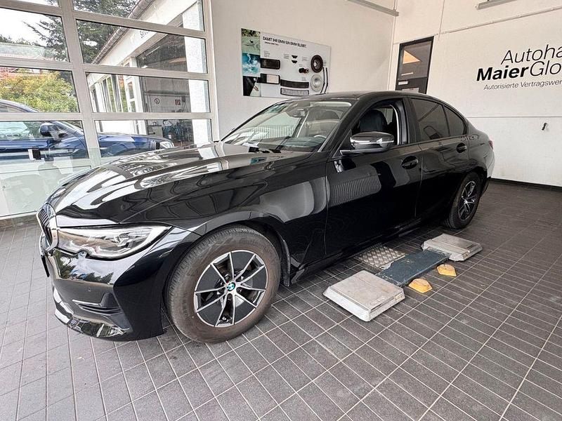 Gebraucht BMW 320 Advantage 184 PS (135 kW) 2022 Schwarz Limousine