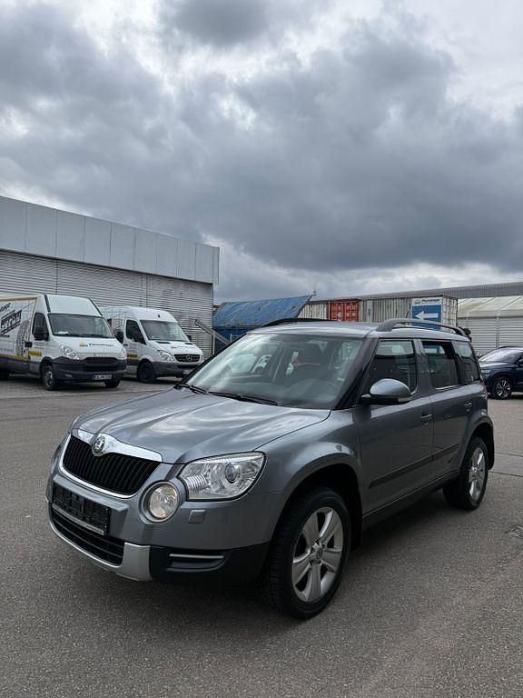 Gebraucht Skoda Yeti Experience 105 PS (77 kW) 2011 Grau SUV
