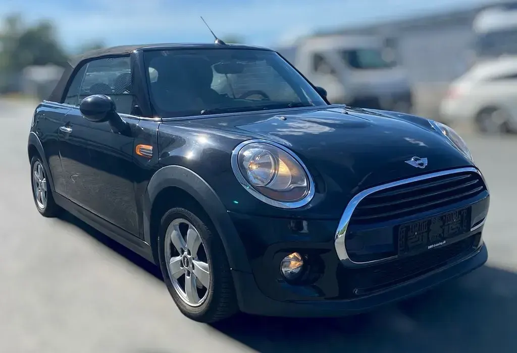 Gebraucht Mini Cooper D Cabriolet 116 PS (85 kW) 2017 Schwarz Cabrio