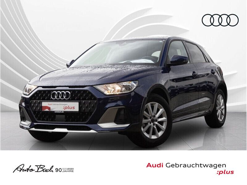 Blau (navarrablau metallic) Gebraucht 2024 Audi A1 S-Line Kleinwagen | 23.770 € (Superpreis) - Bild 1/4