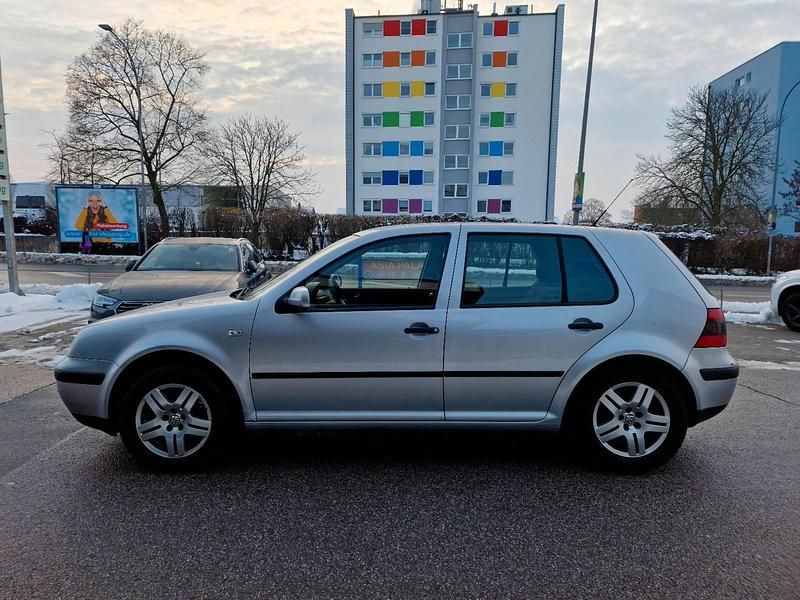 Gebraucht VW Golf IV 75 PS (55 kW) 2002 Grau Kleinwagen