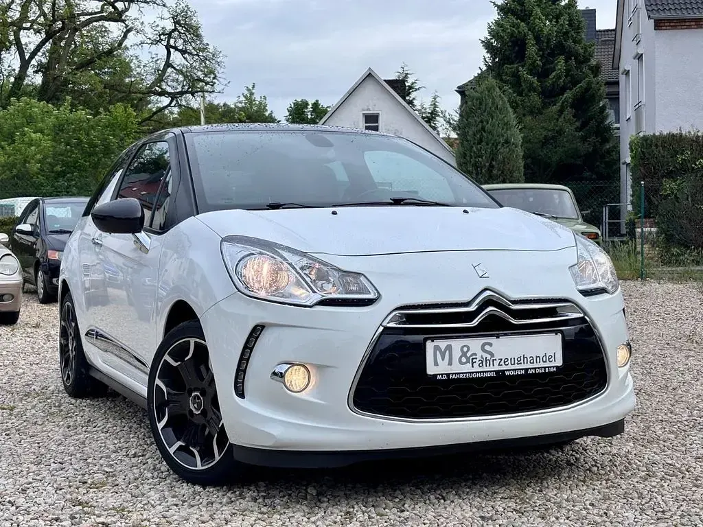Gebraucht Citroën DS3 Sport Chic 156 PS (114 kW) 2012 Schwarz Kleinwagen