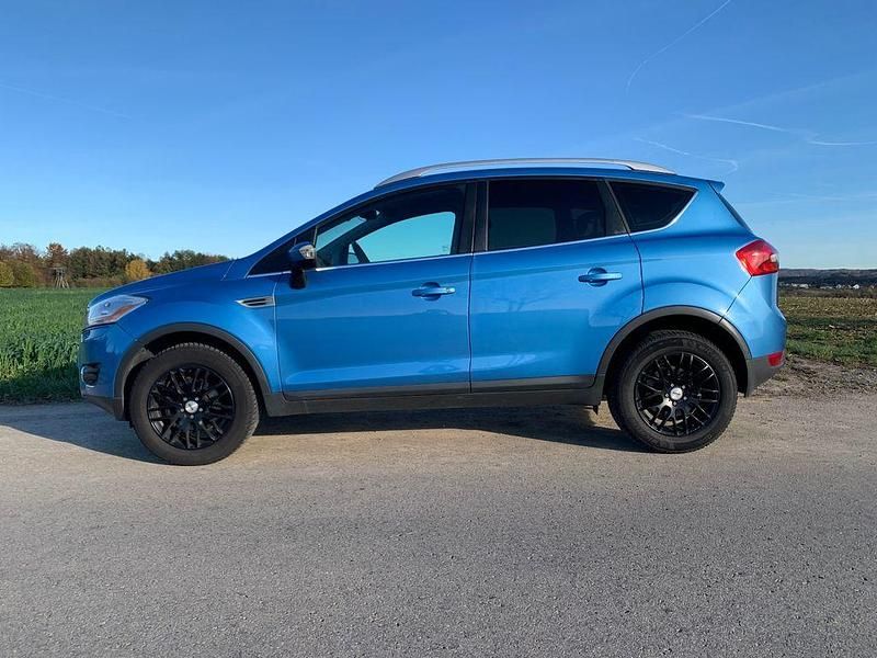 Gebraucht Ford Kuga Trend 200 PS (147 kW) 2009 Blau SUV