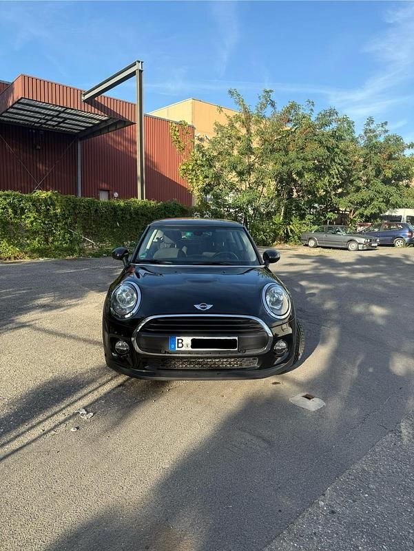Schwarz Gebraucht 2017 Mini ONE Kleinwagen | 13.100 € - Bild 1/4