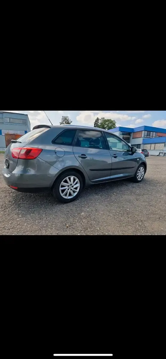 Gebraucht Seat Ibiza 75 PS (55 kW) 2012 Grau Limousine