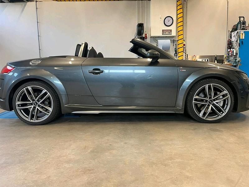 Gebraucht Audi TT 245 PS (180 kW) 2019 Grau Cabrio