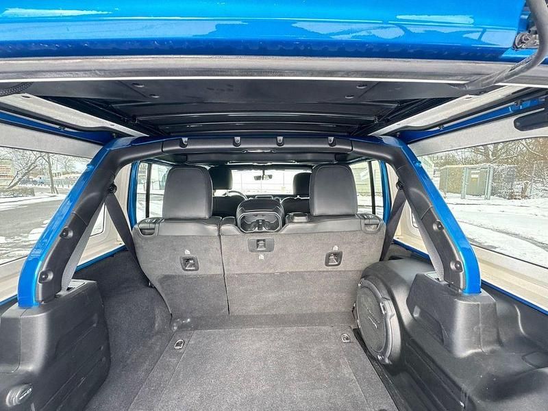 Gebraucht Jeep Wrangler 290 PS (213 kW) 2022 Hydro blue pearl coat SUV