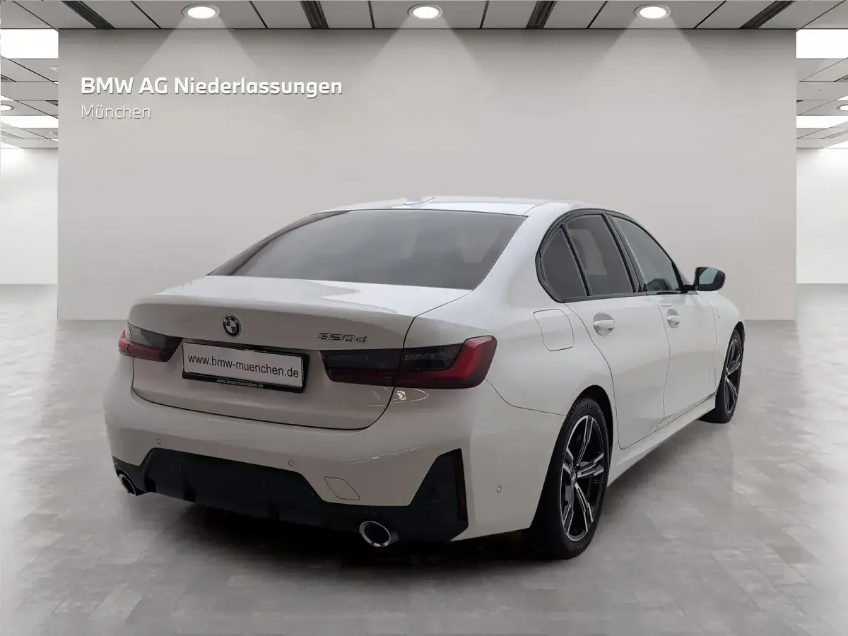 Gebraucht BMW 320 Performance 190 PS (139 kW) 2023 Weiß Limousine