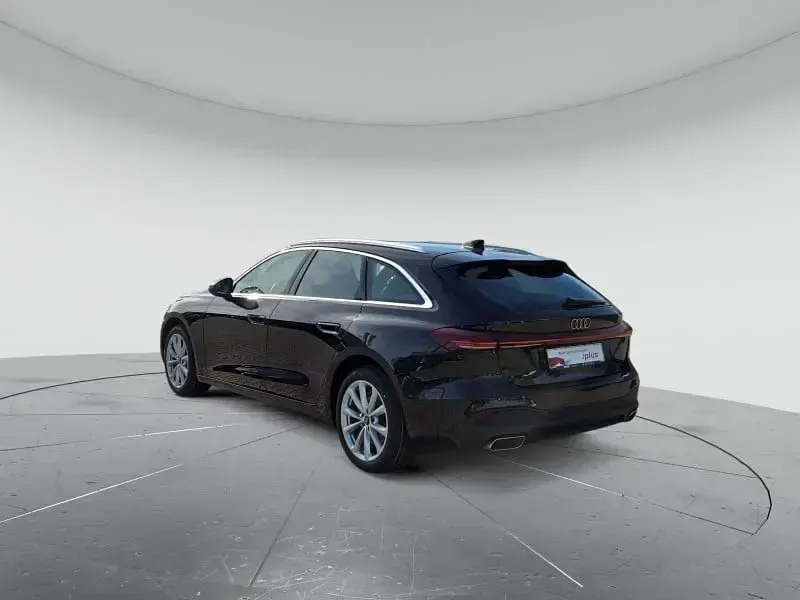 Gebraucht Audi A5 Sport 204 PS (150 kW) 2025 Mythosschwarz metallic Kombi