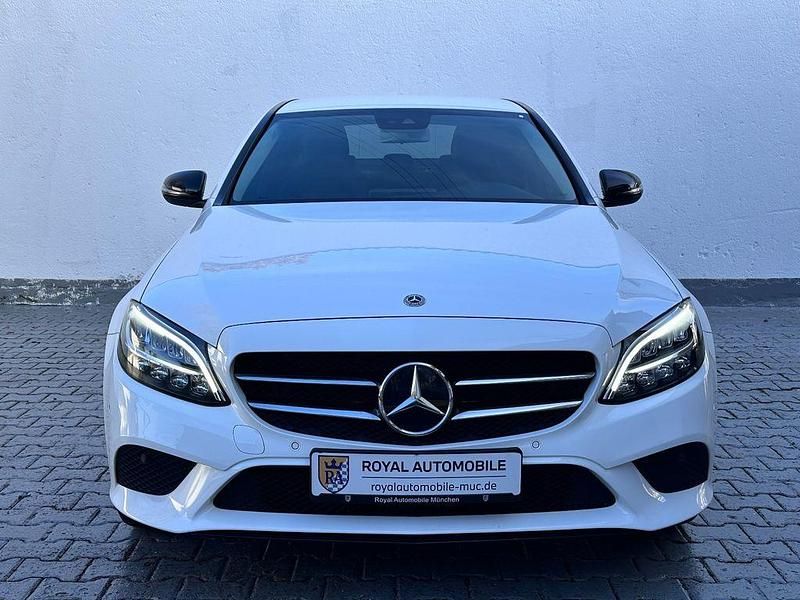 Gebraucht Mercedes C200 Avantgarde 160 PS (117 kW) 2020 Weiß Limousine