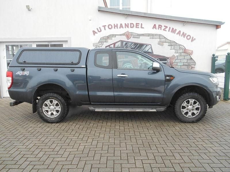 Gebraucht Ford Ranger XLT 160 PS (117 kW) 2017 Schwarz Abholung