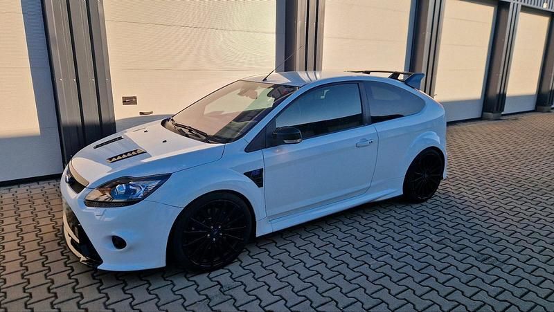 Gebraucht Ford Focus RS 305 PS (224 kW) 2009 Weiß Limousine