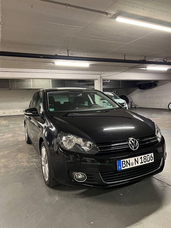 Gebraucht VW Golf VI Highline 122 PS (89 kW) 2010 Schwarz Kleinwagen