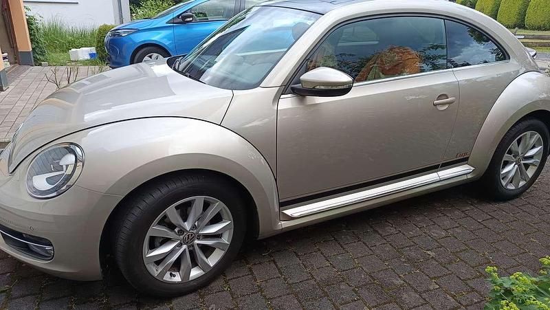 Gold Gebraucht 2014 VW Beetle Cup Limousine | 15.500 € (Teuer) - Bild 1/4