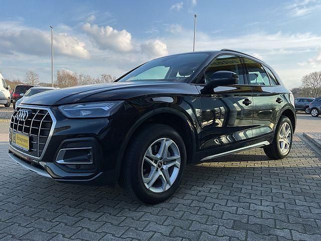 Gebraucht Audi Q5 Advanced Plus 204 PS (150 kW) 2021 Mythosschwarz metallic SUV