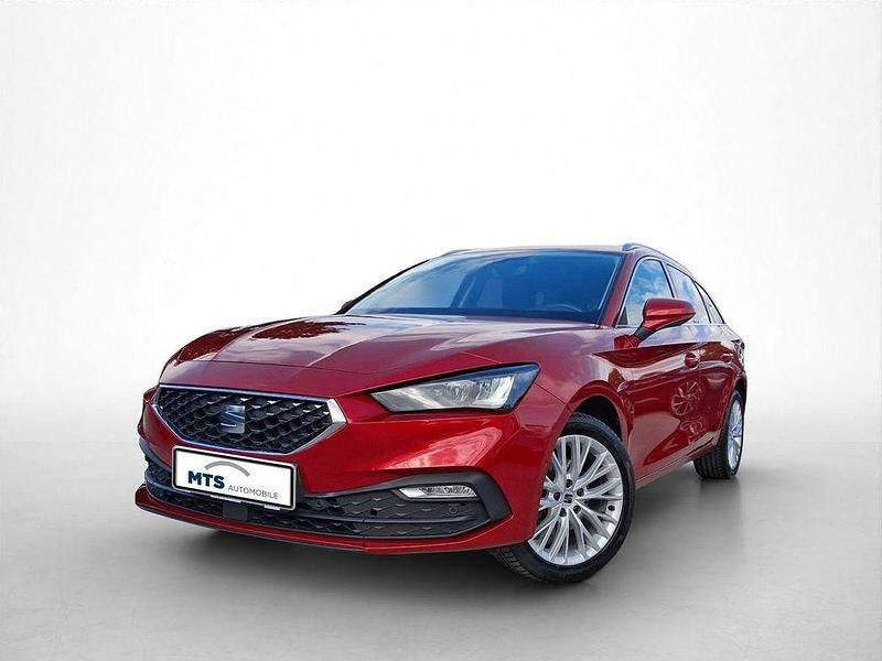 Rot Gebraucht 2022 Seat Leon XCELLENCE Limousine | 21.450 € (Fairer Preis) - Bild 1/4