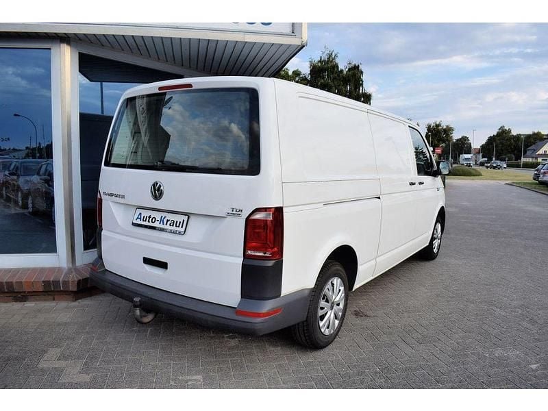 Gebraucht VW T6 102 PS (75 kW) 2017 Candyweiß Van