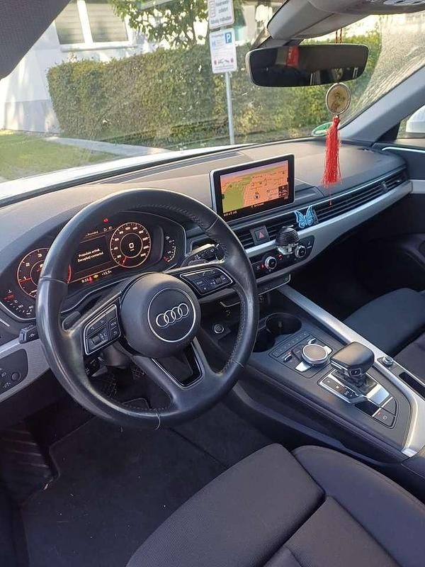 Gebraucht 2019 Audi A4 Limousine | 20.000 € (Etwas zu teuer) - Bild 1/4