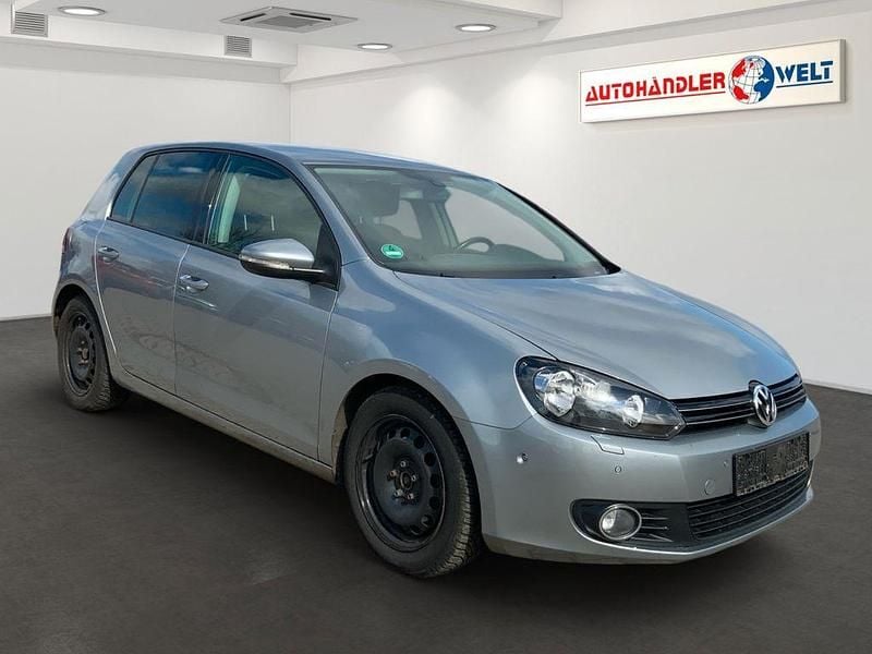 Gebraucht VW Golf VI Team 122 PS (89 kW) 2011 Silber Kleinwagen