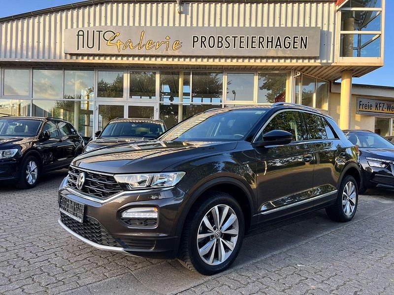 Schwarz Gebraucht 2019 VW T-Roc Style SUV | 16.490 € (Fairer Preis) - Bild 1/4