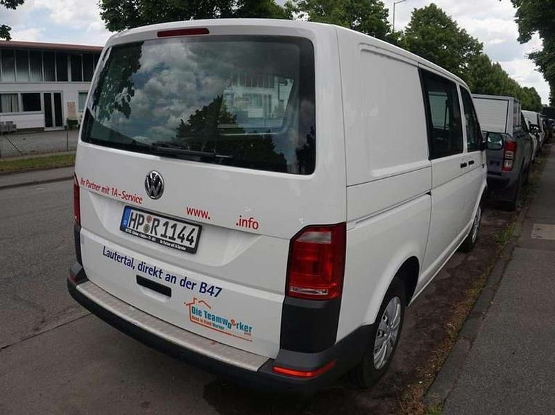 Gebraucht VW Transporter 102 PS (75 kW) 2019 Candyweiß Van