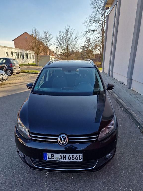 Gebraucht VW Touran Highline 140 PS (102 kW) 2013 Schwarz Van / Kleinbus