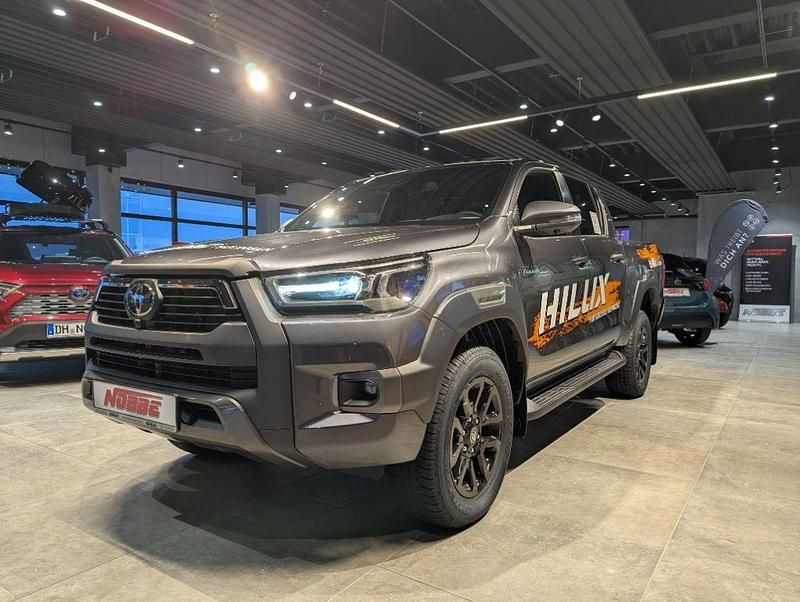 Neu Toyota HiLux 204 PS (150 kW) 2025 Grau Abholung