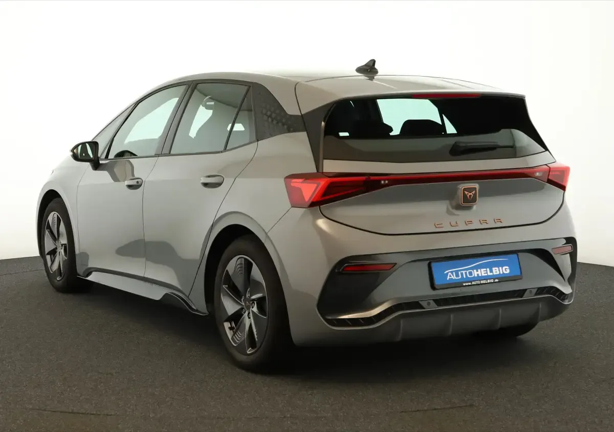 Second-hand Cupra Born 150 kW (204 CP) 2024 Gri Hatchback