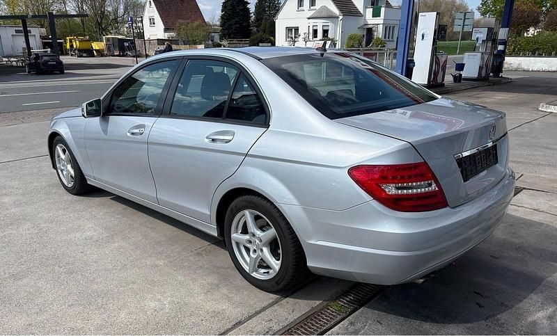 Gebraucht Mercedes C200 136 PS (100 kW) 2011 Silber Limousine