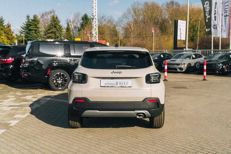 Neu Jeep Avenger Summit 101 PS (74 kW) 2026 Beige SUV