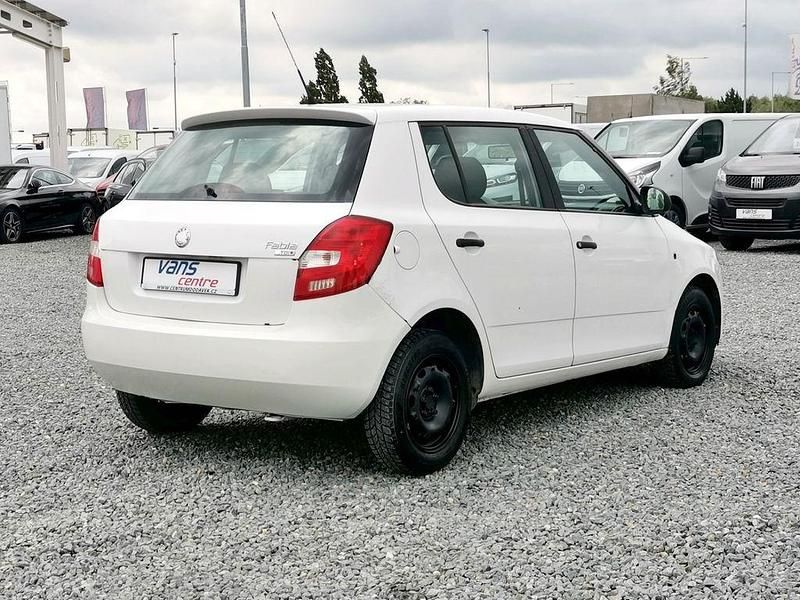 Gebraucht Skoda Fabia 80 PS (58 kW) 2009 Weiß Kleinwagen