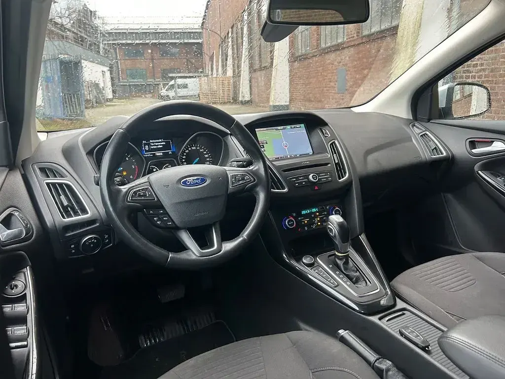 Używany Ford Focus Titanium 150 KM (110 kW) 2016 Srebrny Kombi