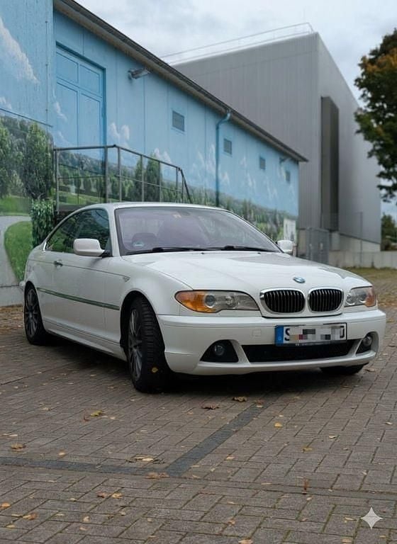 Weiß Gebraucht 2003 BMW 330 Performance Coupé | 5.900 € (Superpreis) - Bild 1/4