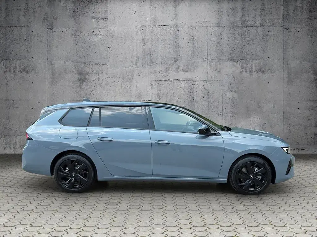 Gebraucht Opel Astra 145 PS (106 kW) 2026 Grau Kombi