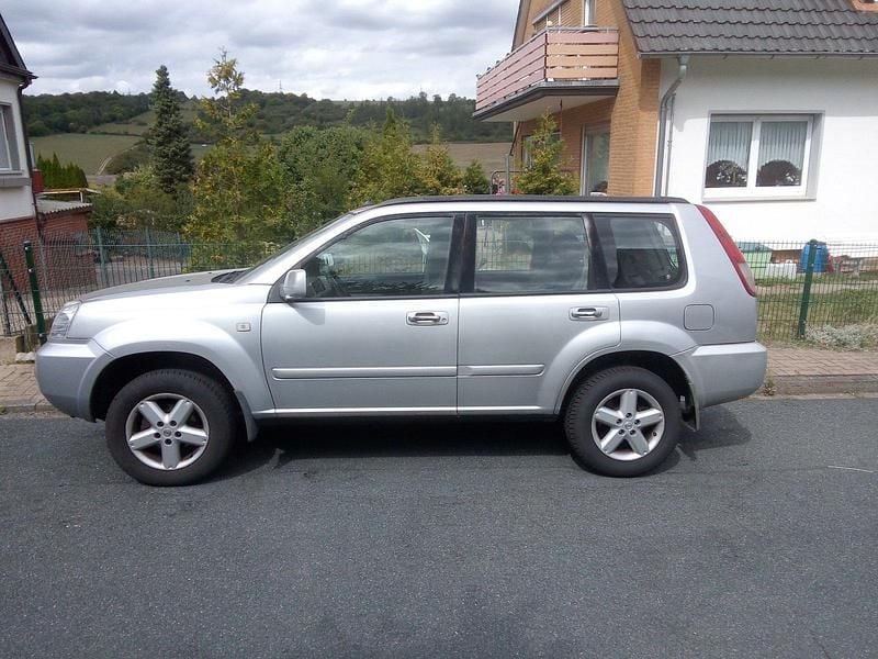 Silber Gebraucht 2006 Nissan X-Trail SUV | 3.300 € (Fairer Preis) - Bild 1/4
