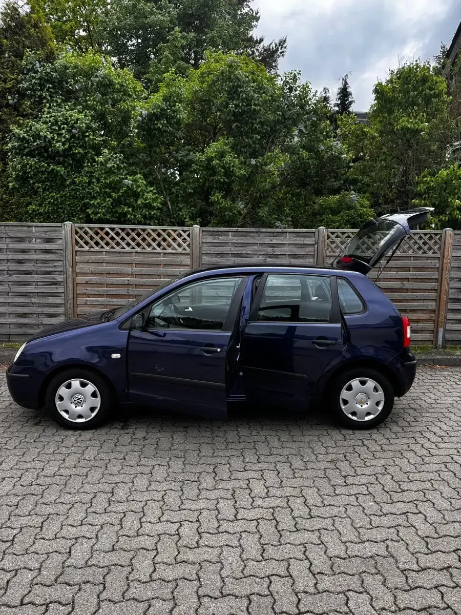 Gebraucht VW Polo 55 PS (40 kW) 2003 Blau Kleinwagen