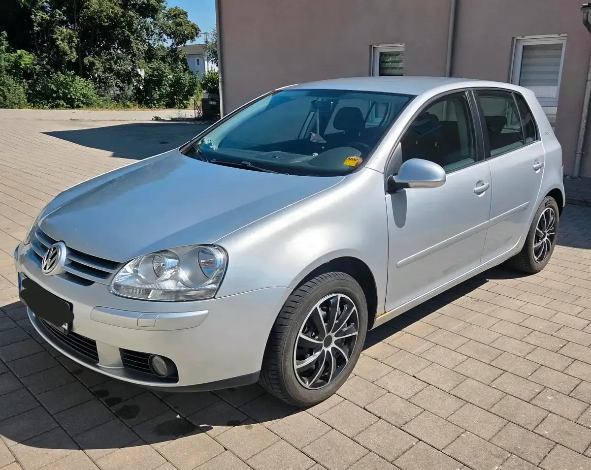 Gebraucht VW Golf V 80 PS (58 kW) 2007 Silber Kleinwagen